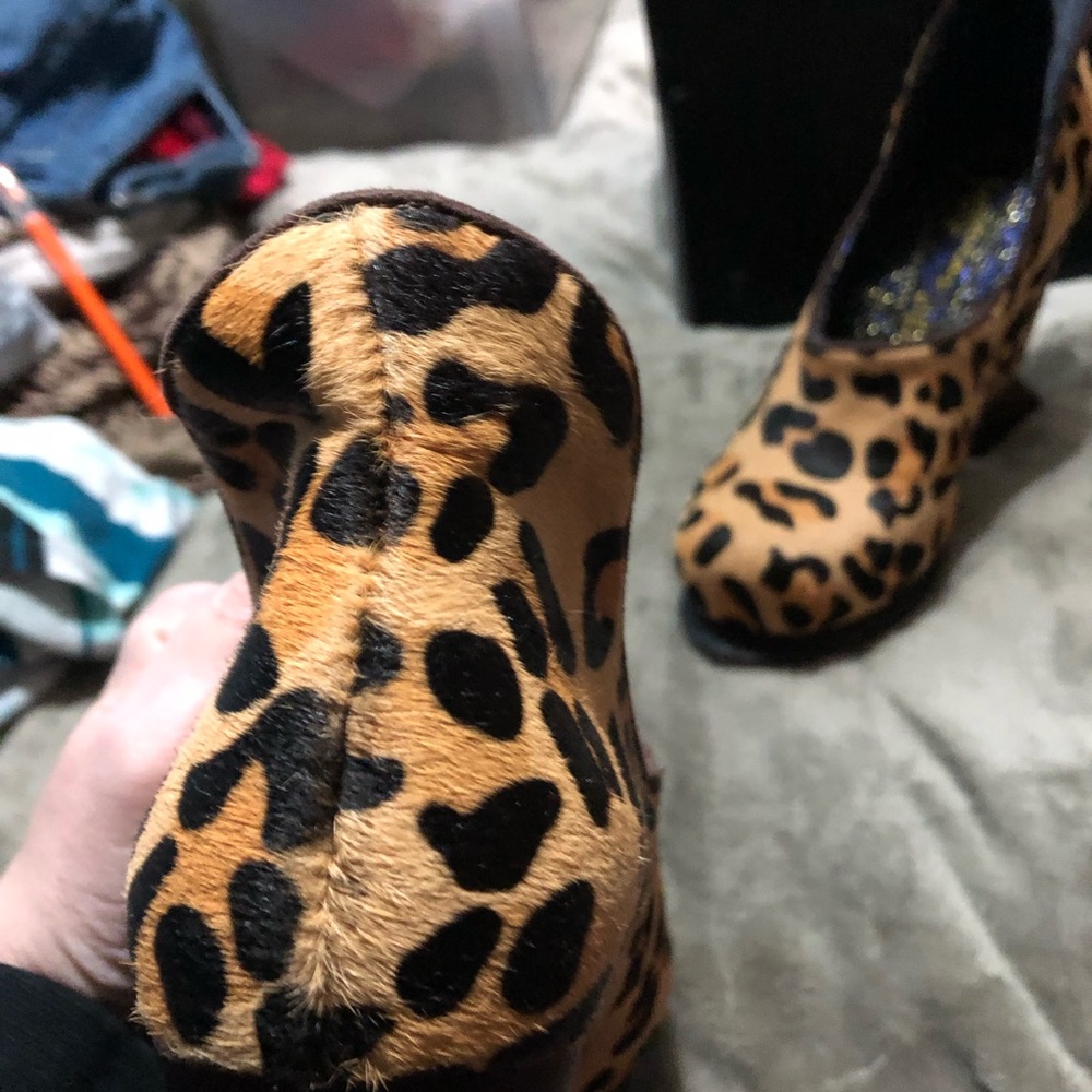 Size 8 Irregular Choice pumps? Booties? Platforms? - Picture 8 of 17